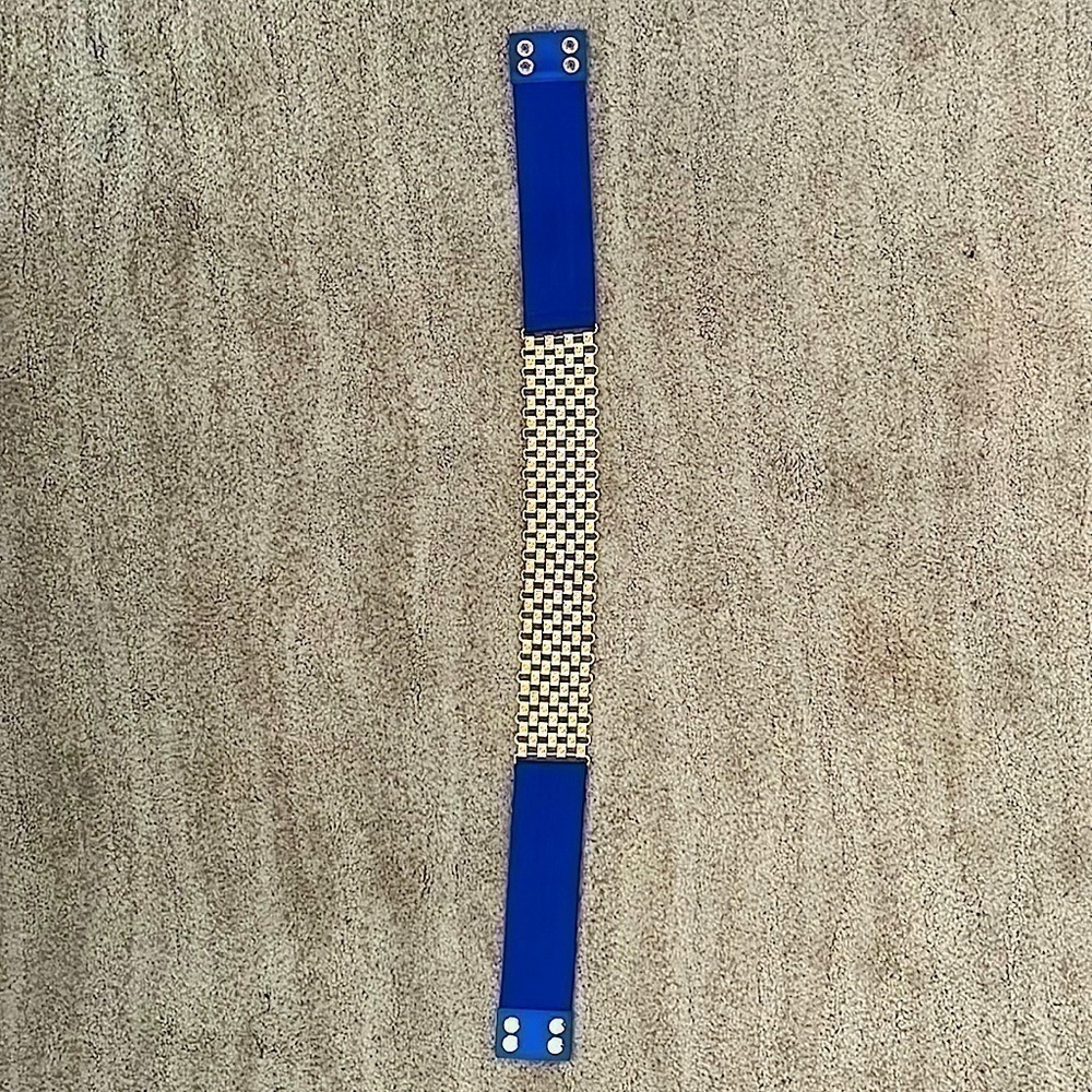 Bebe Brand New Blue and Gold Belt w stretch